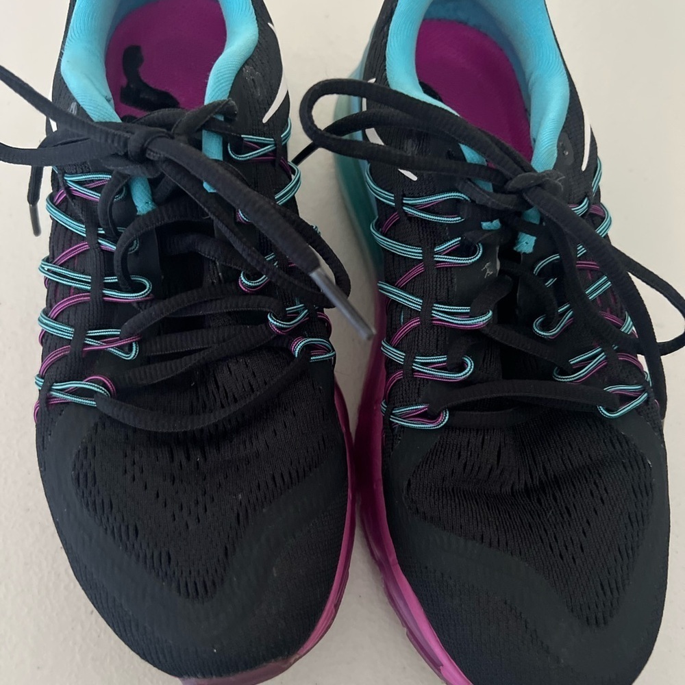Nike Air Max Black and Pink Athletic Shoes with Breathable Mesh Size 61/2